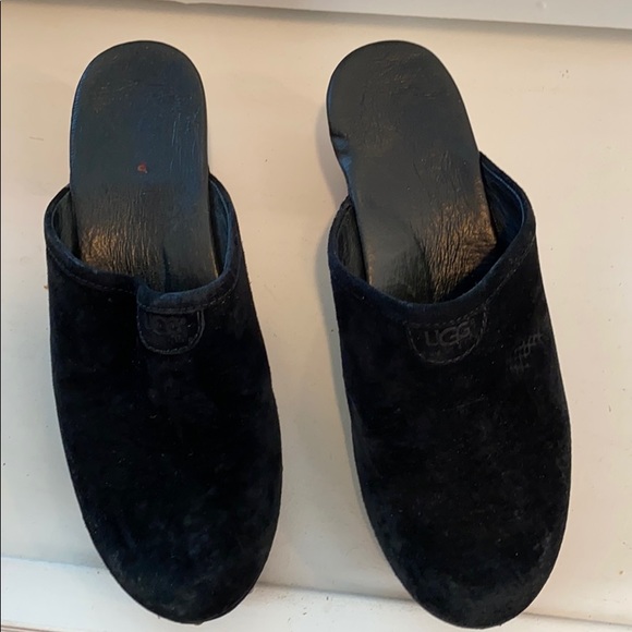 Ugg Clogs - Picture 1 of 6